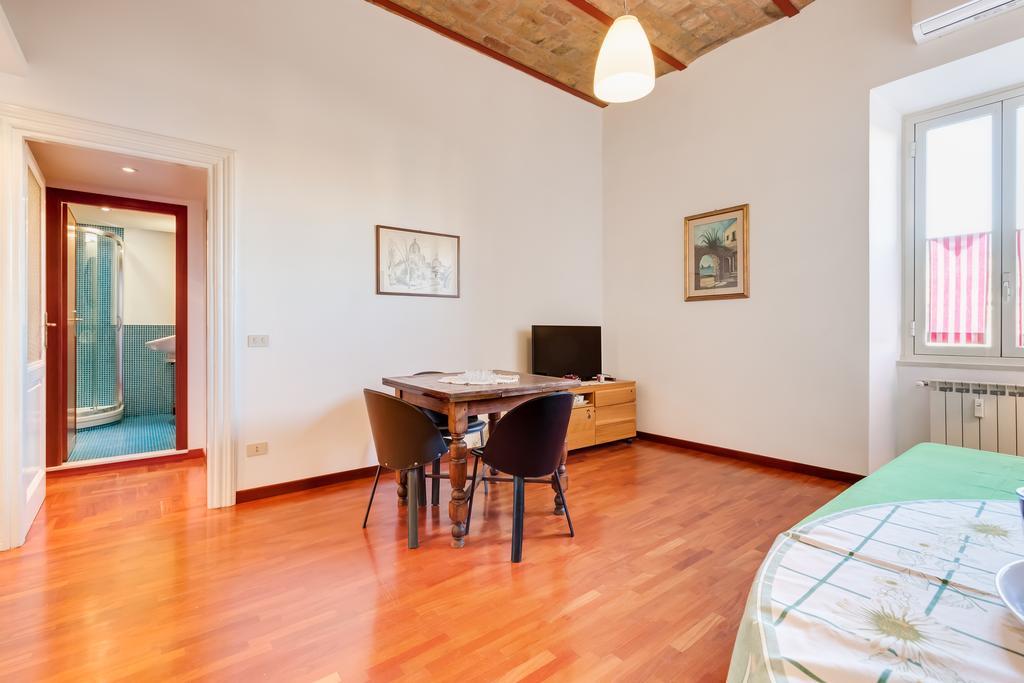 La Brocca House - Testaccio Рим Экстерьер фото
